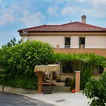Apartment Intrada Podstrana