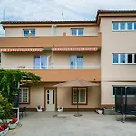 Intrada Apartment