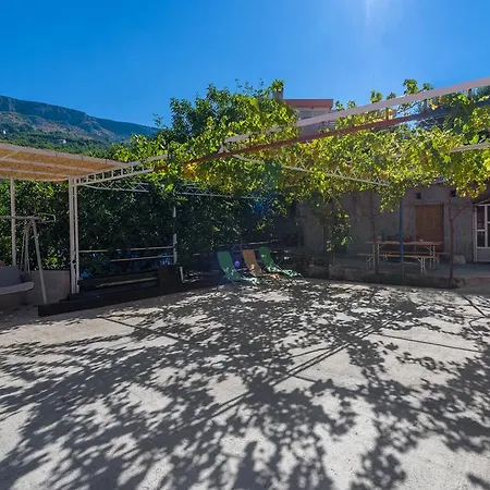 Apartment Intrada Podstrana