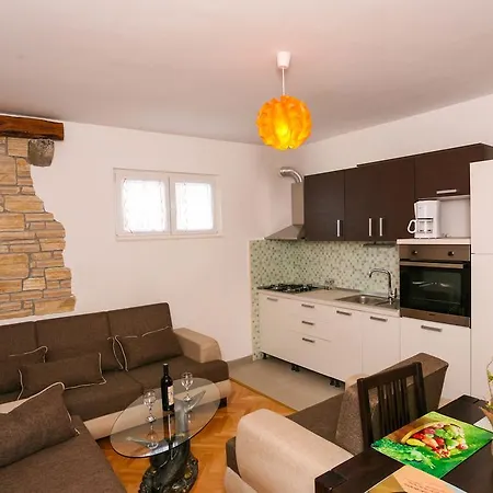Apartment Intrada
