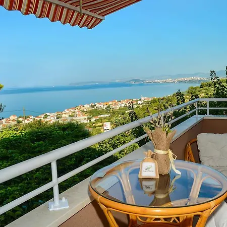 Intrada Apartment