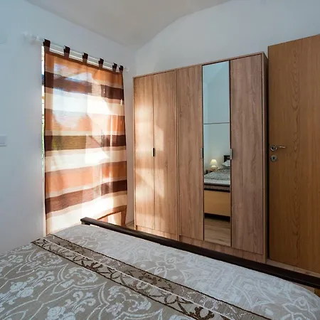 Apartment Intrada