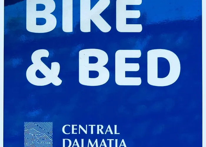 Intrada Podstrana